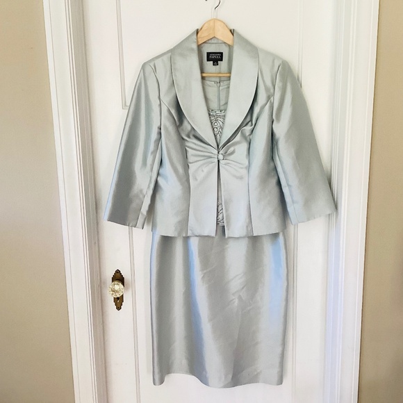 ADRIANNA PAPELL SILK OCCASION FORMAL beaded Dress JACKET WEDDING MOB size 10 - Picture 1 of 16